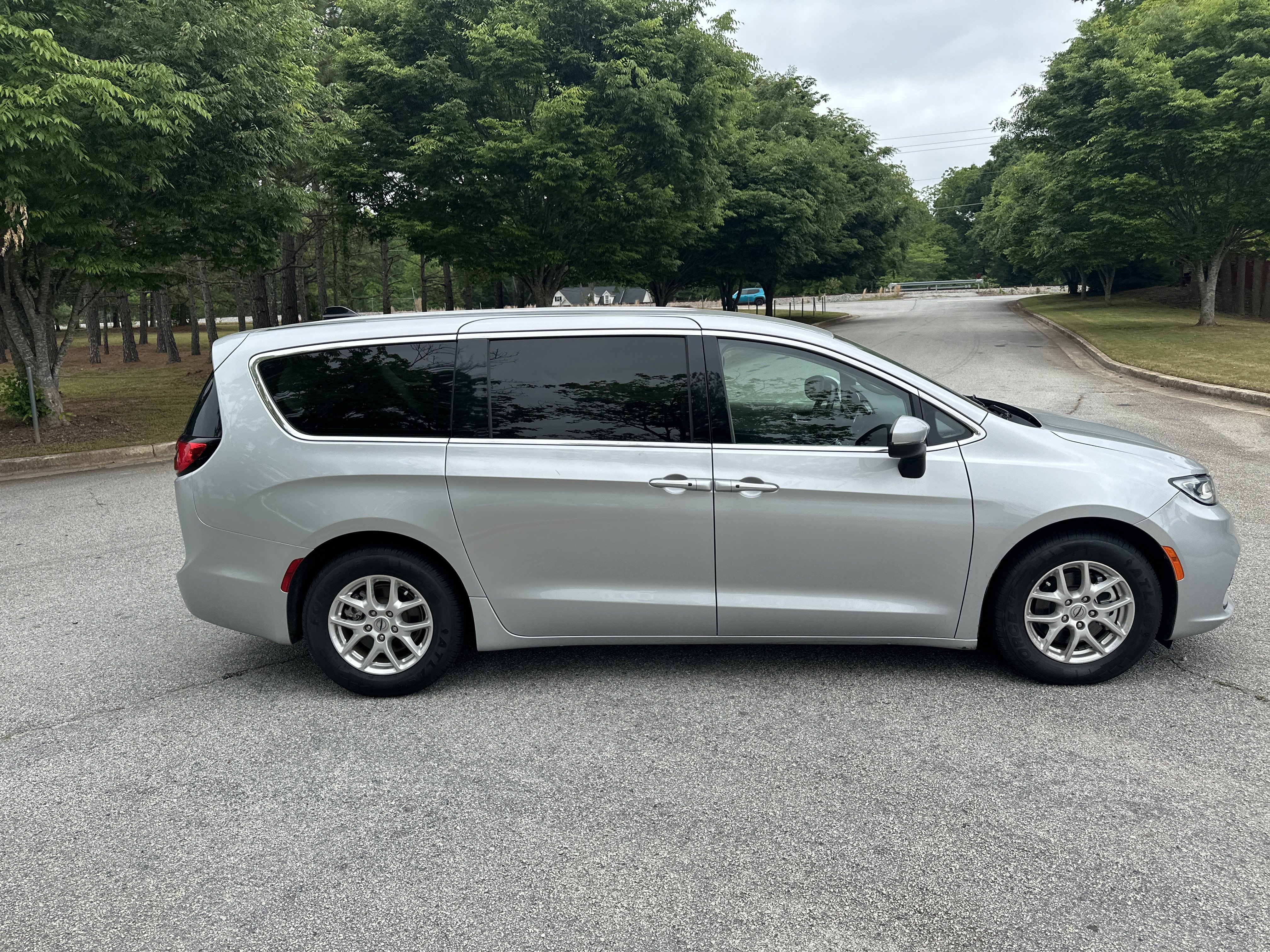 2023 Chrysler Pacifica Touring-L