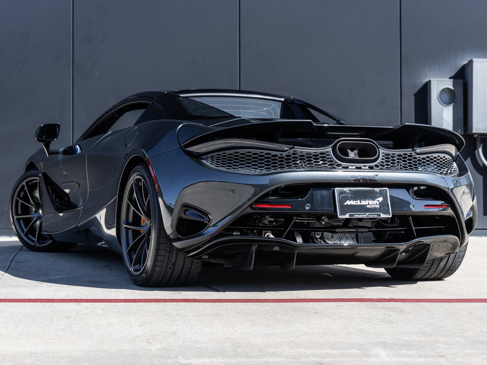 Used 2024 McLaren 750S Spider photo 7