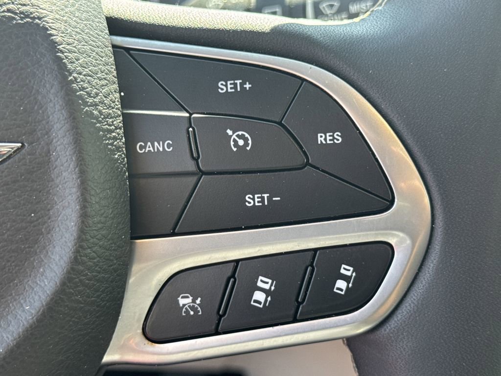 2024 Chrysler Pacifica Touring-L