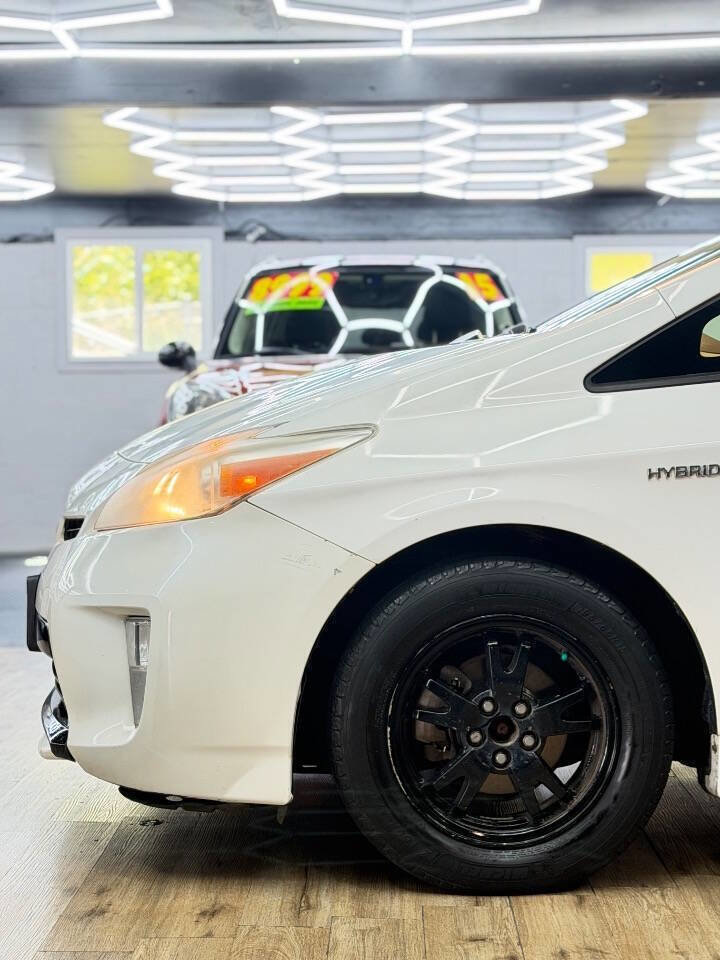 2012 Toyota Prius Two