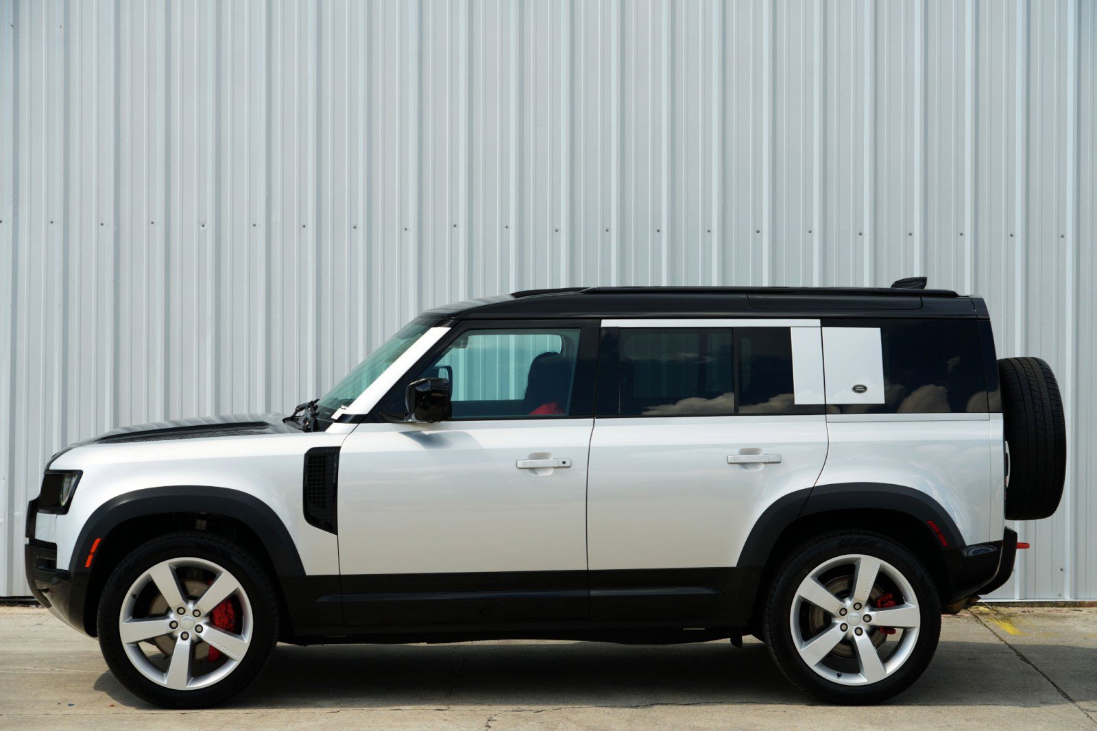 2023 Land Rover Defender 110 X