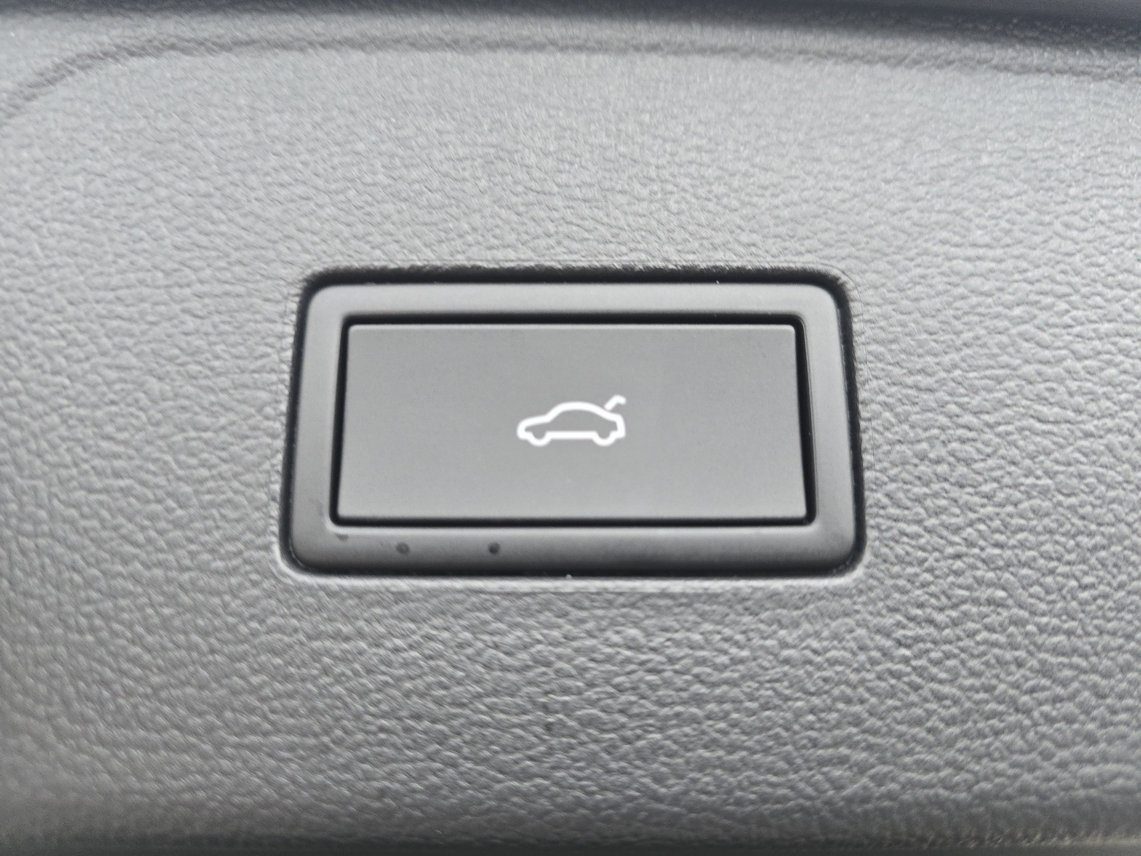 2026 Volkswagen Atlas SE