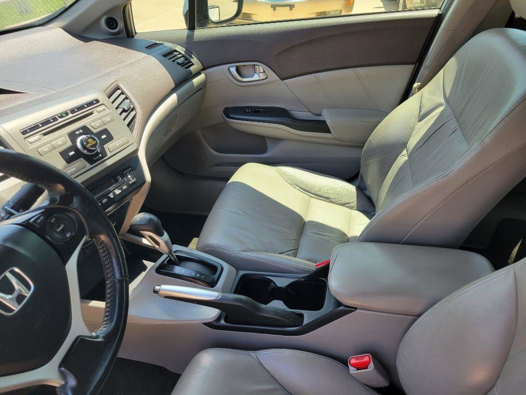 2012 Honda Civic Hybrid Sedan