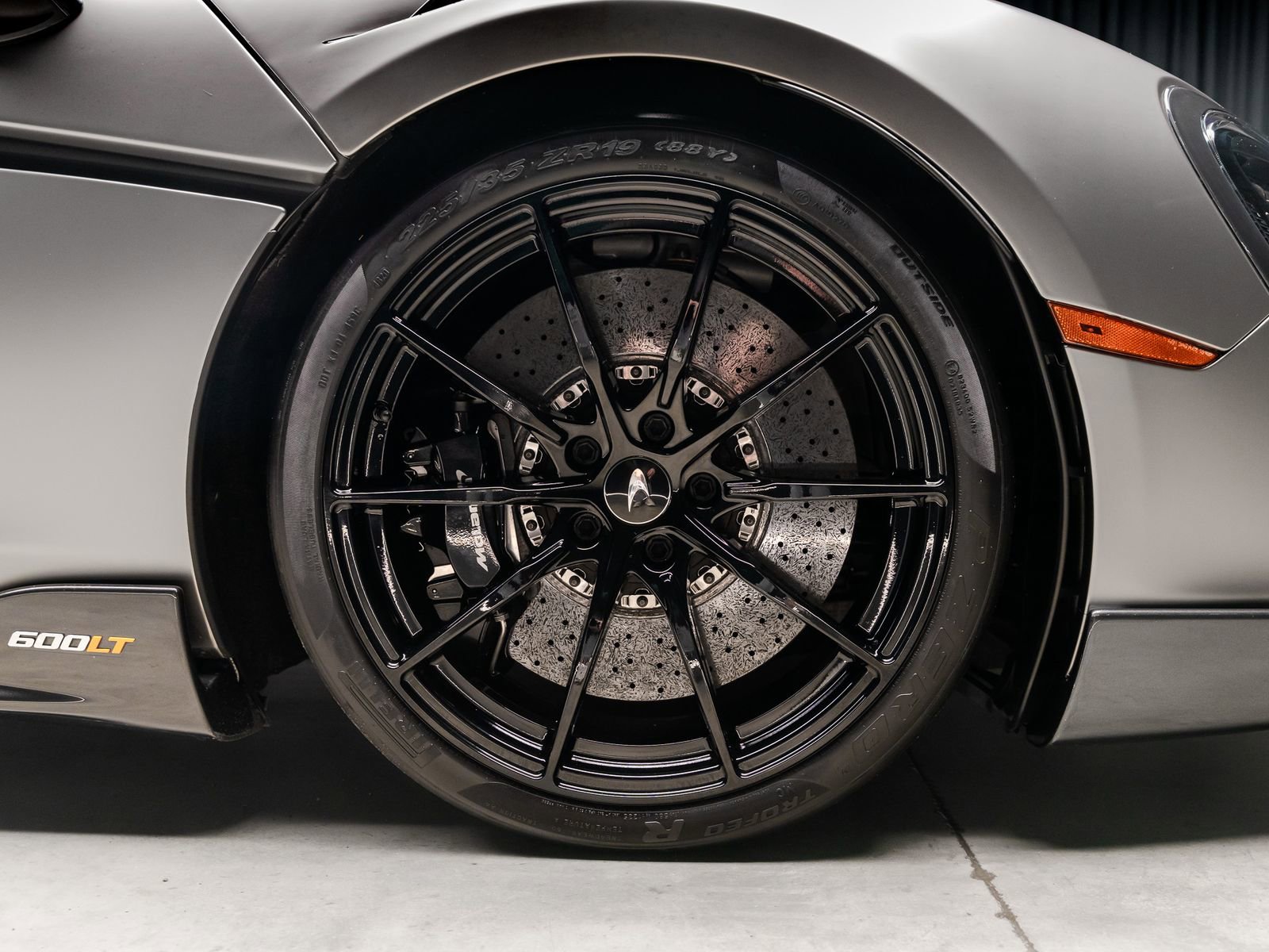 Used 2019 McLaren 600LT photo 25