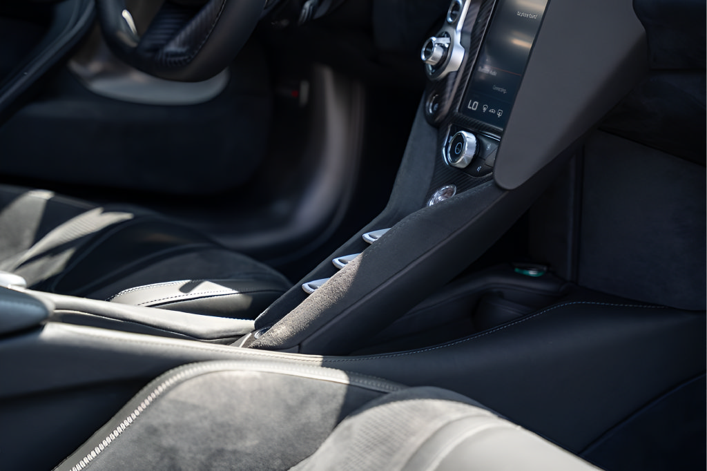 Used 2019 McLaren 720S photo 43