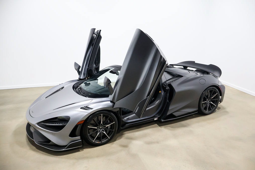 Used 2022 McLaren 765LT photo 32