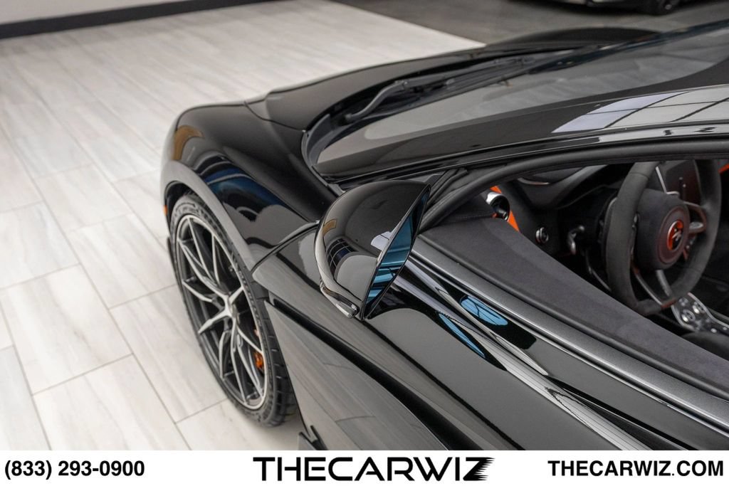 Used 2020 McLaren 600LT Spider photo 14