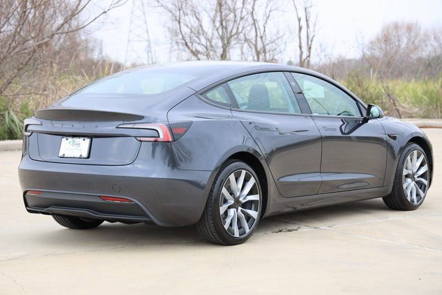 2025 Tesla Model 3 Long Range