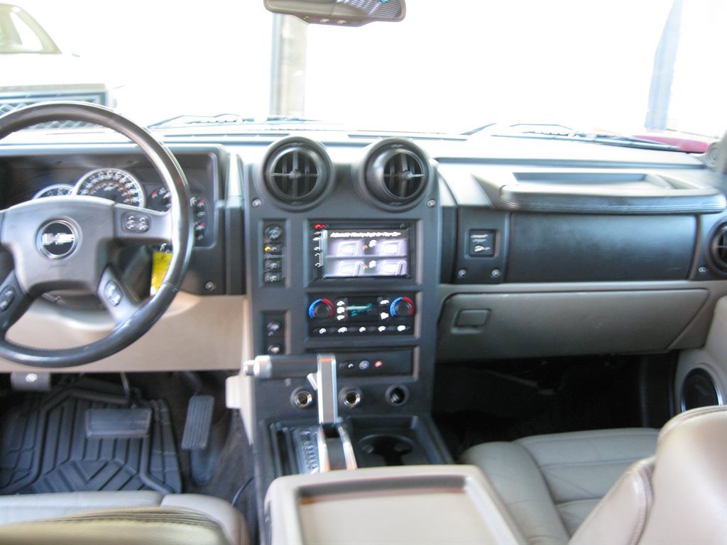 2005 HUMMER H2