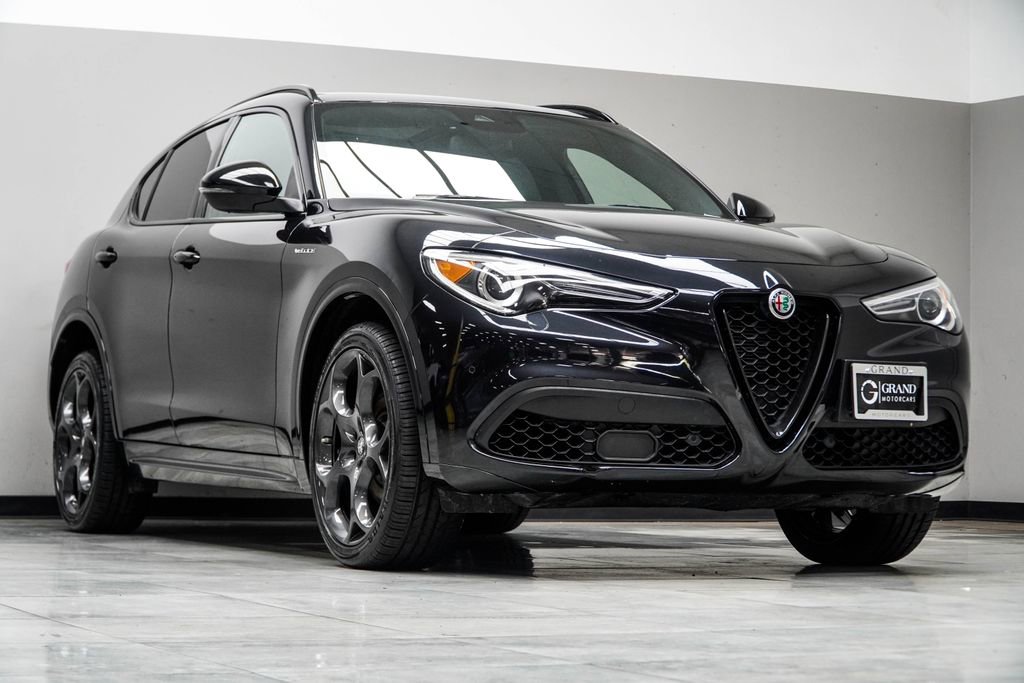 2023 Alfa Romeo Stelvio Veloce