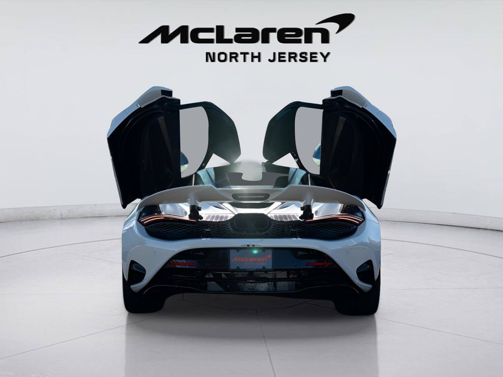 New 2026 McLaren 750S photo 12