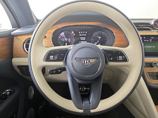 2023 Bentley Bentayga Plug-In Hybrid