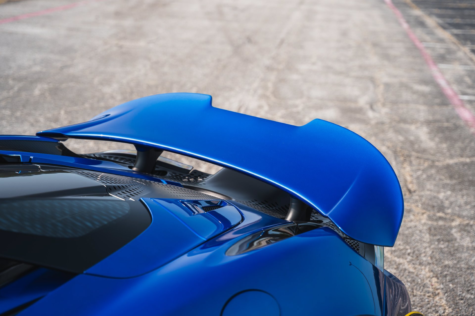 Used 2022 McLaren 765LT photo 15