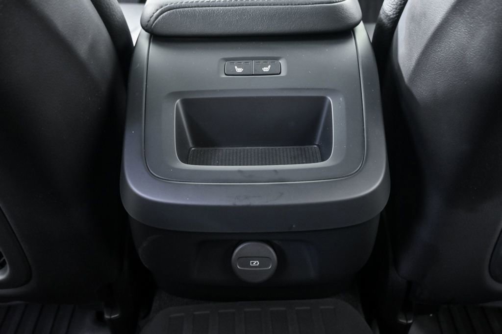 2025 Volvo S60 B5 Plus