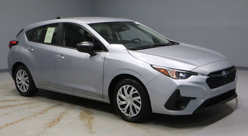 2025 Subaru Impreza 2.0i