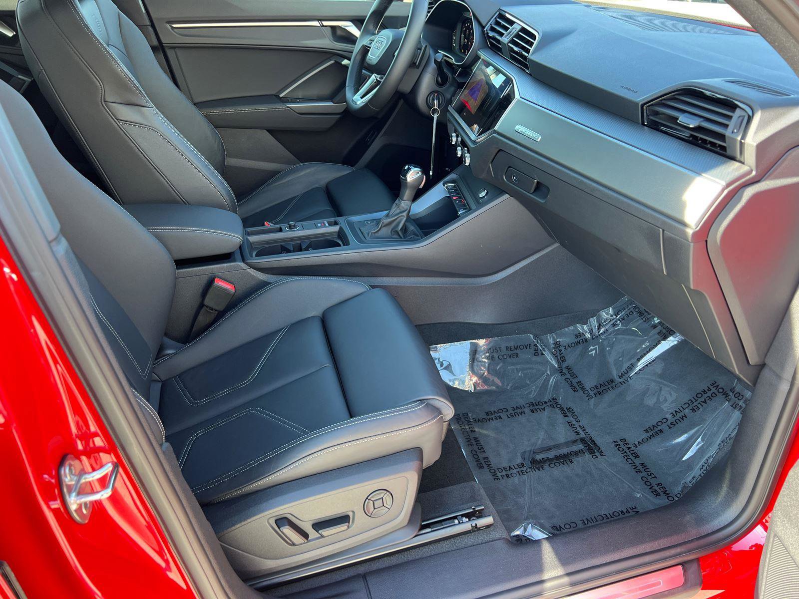 2025 Audi Q3 2.0T Premium