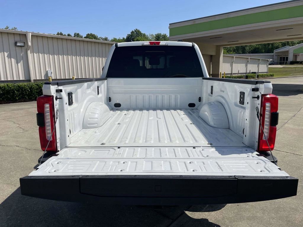 2025 Ford F350 Lariat