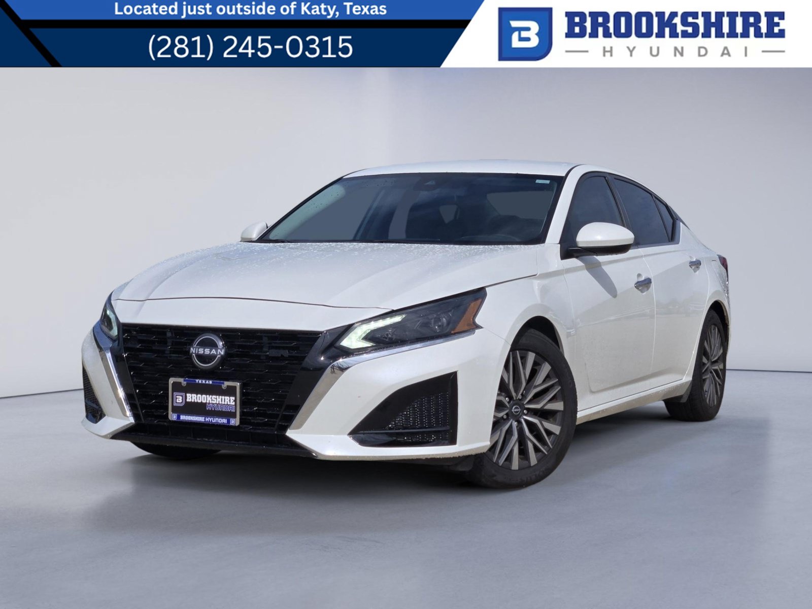 Used 2023 Nissan Altima 2.5 SV