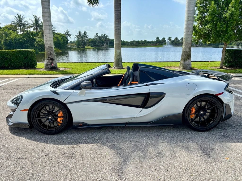 Used 2020 McLaren 600LT Spider photo 11