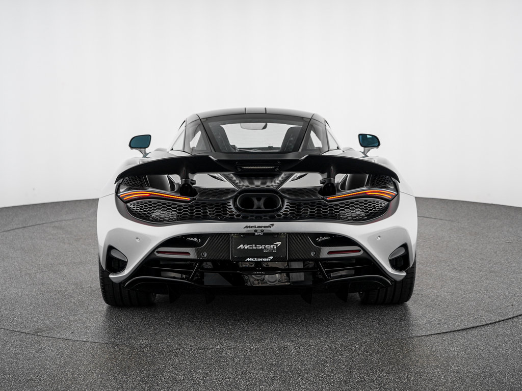 New 2027 McLaren 750S photo 18