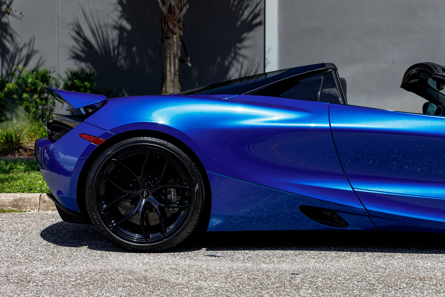 Used 2022 McLaren 720S Luxury photo 23
