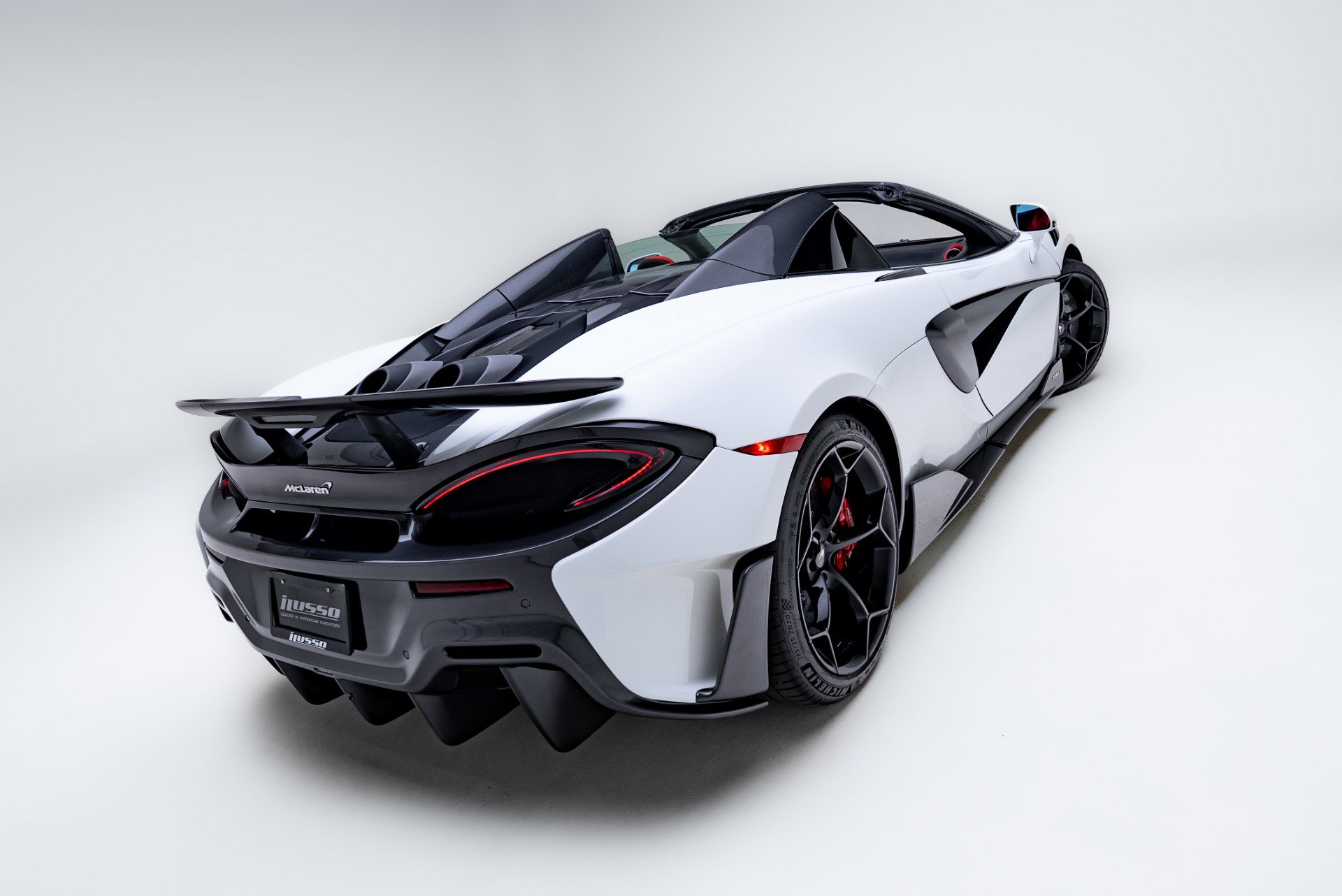 Used 2020 McLaren 600LT Spider photo 28