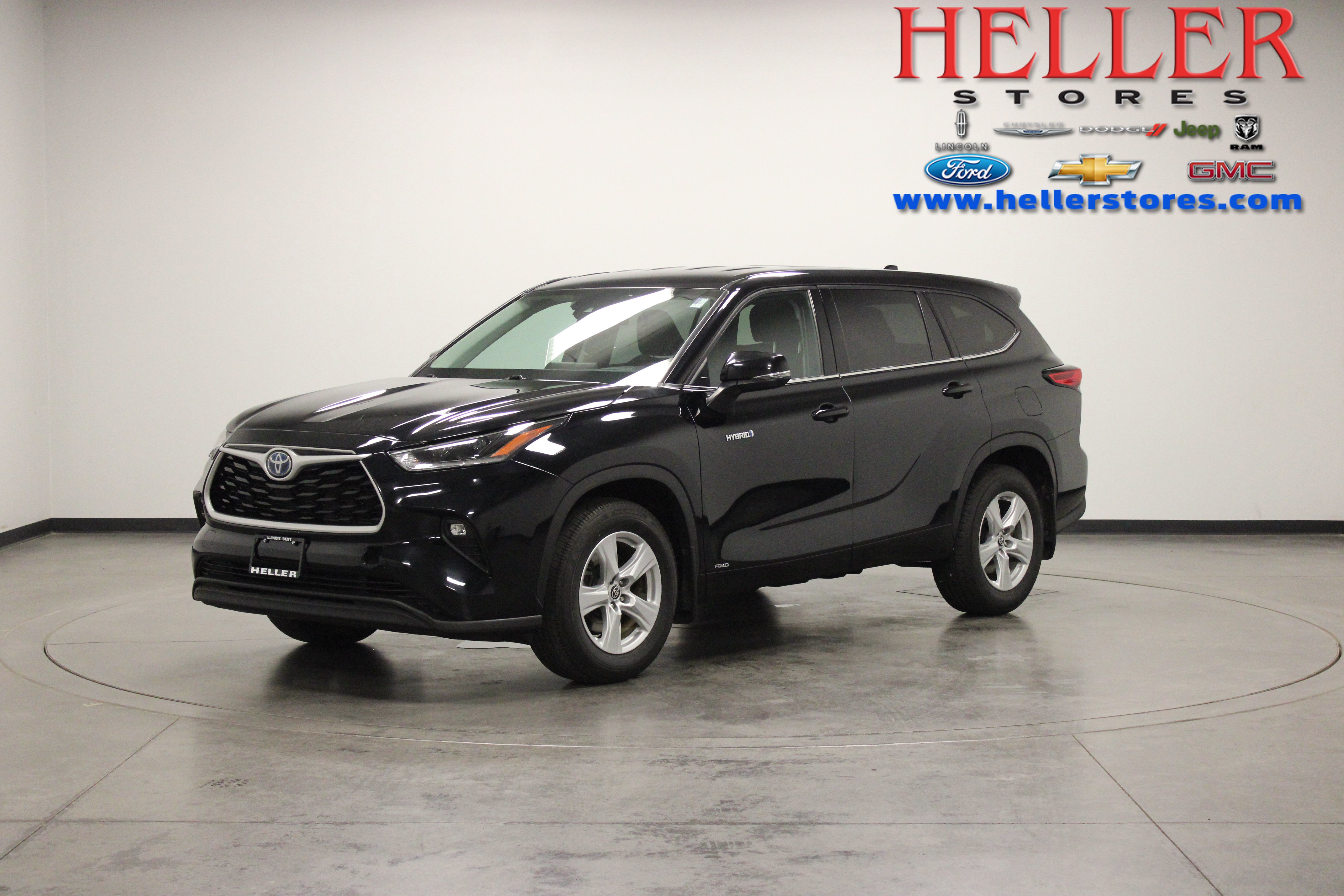 Used 2021 Toyota Highlander LE