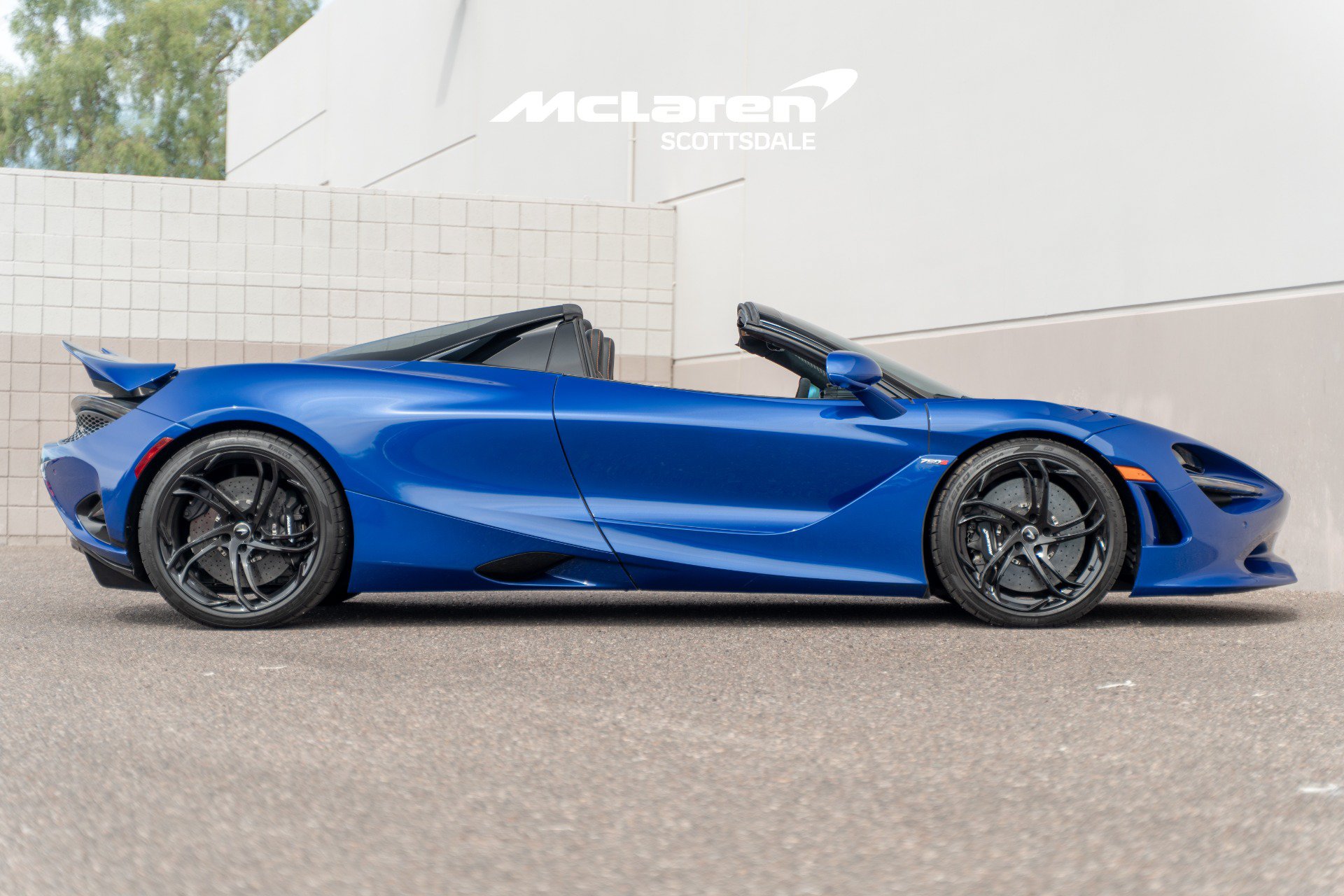 Used 2024 McLaren 750S Spider photo 8