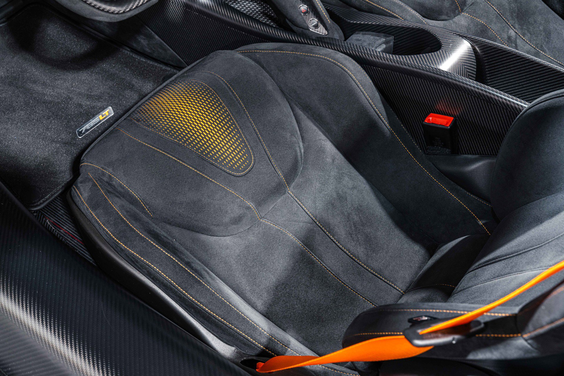 Used 2021 McLaren 765LT photo 30
