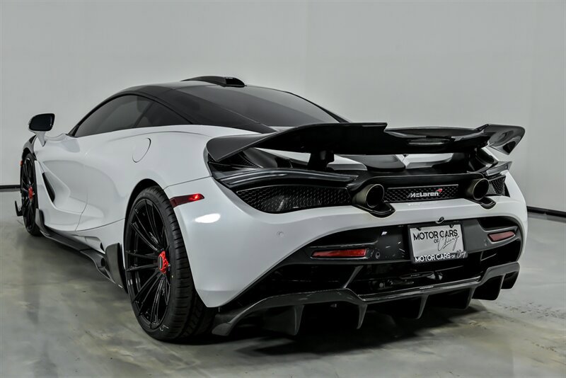 Used 2018 McLaren 720S Performance photo 12