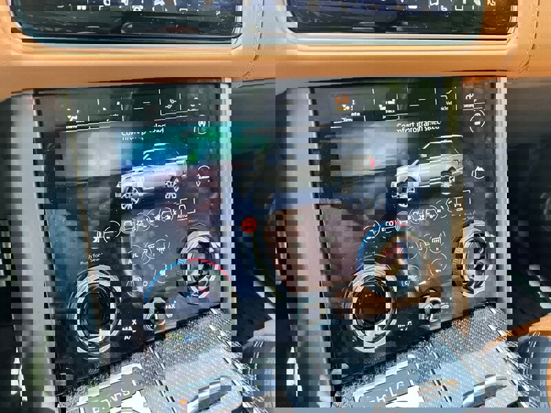 2021 Land Rover Range Rover SV Autobiography Dynamic