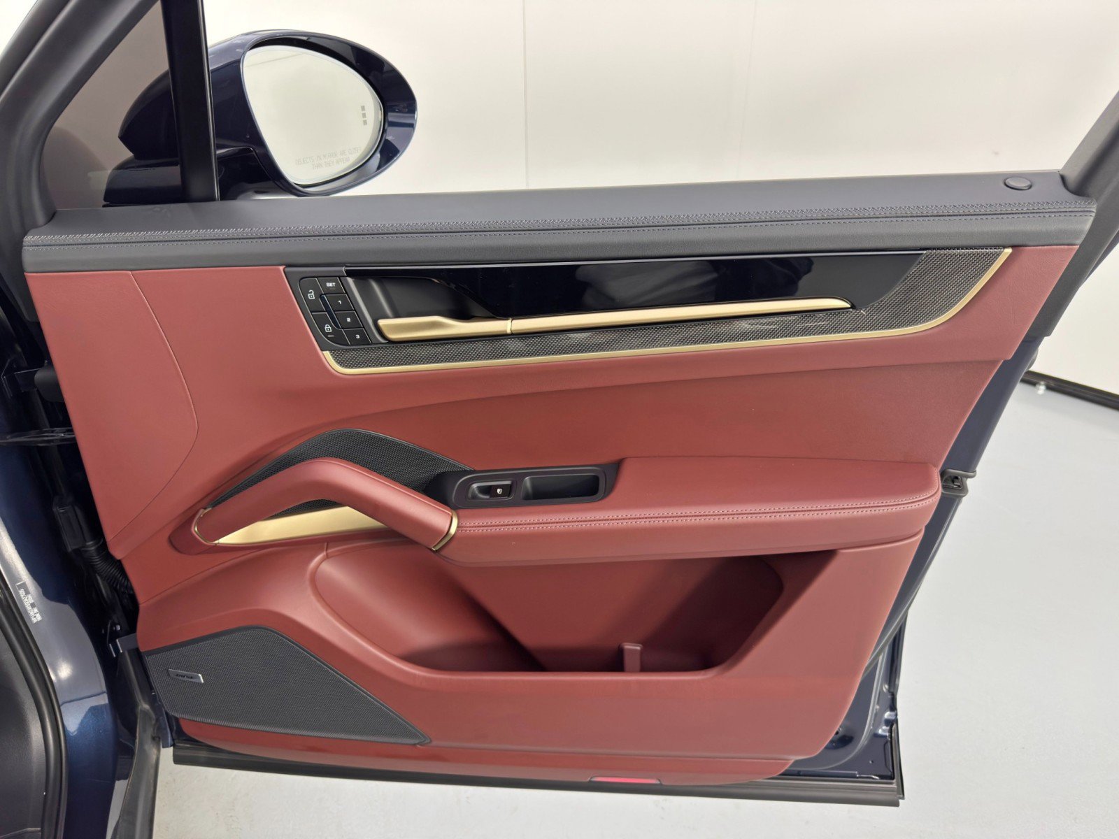 2025 Porsche Cayenne Turbo