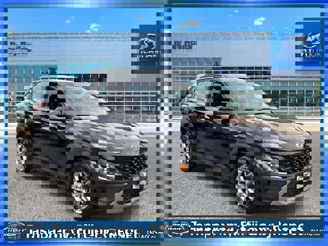 Used 2023 Hyundai Kona SE
