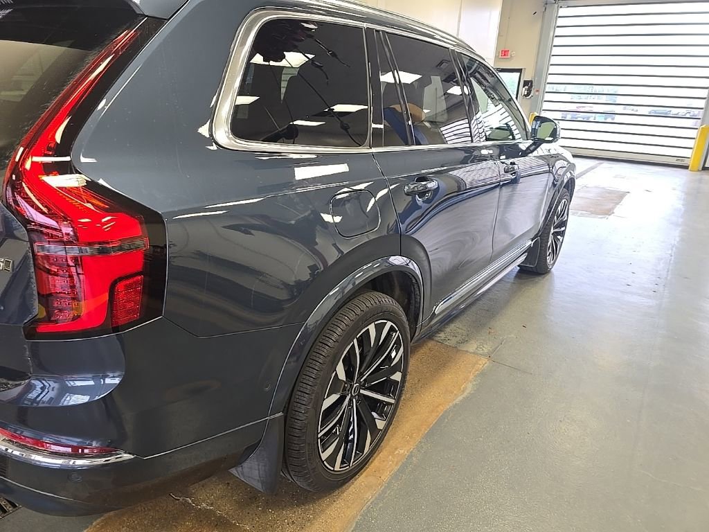 2025 Volvo Xc90 B5 Plus