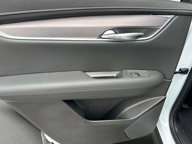 2025 Cadillac XT5 Luxury