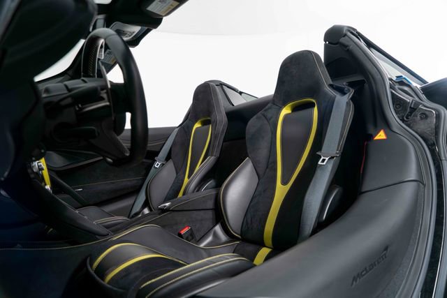 Used 2022 McLaren 720S Performance photo 15