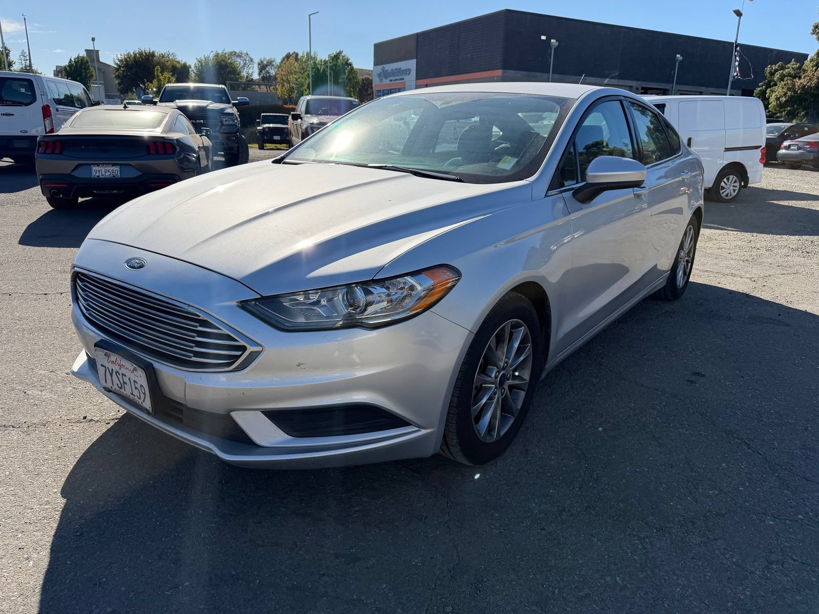 Used 2017 Ford Fusion SE w/ Fusion SE Technology Package