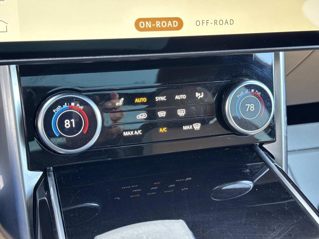 2023 Land Rover Range Rover SE