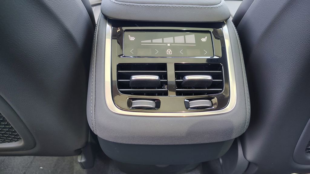 2026 Volvo Xc90 B6 Ultra