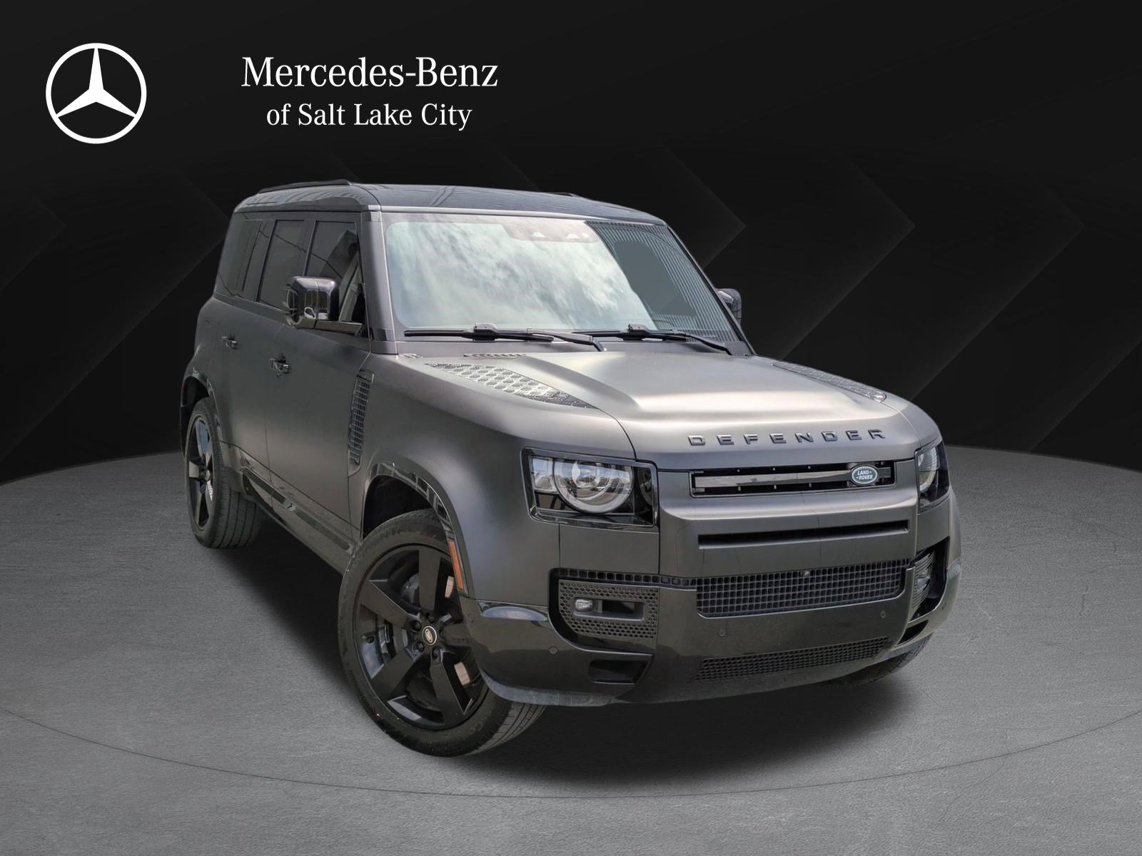 2025 Land Rover Defender 110 X-Dynamic SE