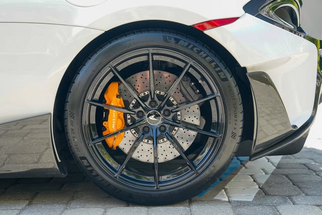 Used 2019 McLaren 600LT photo 15