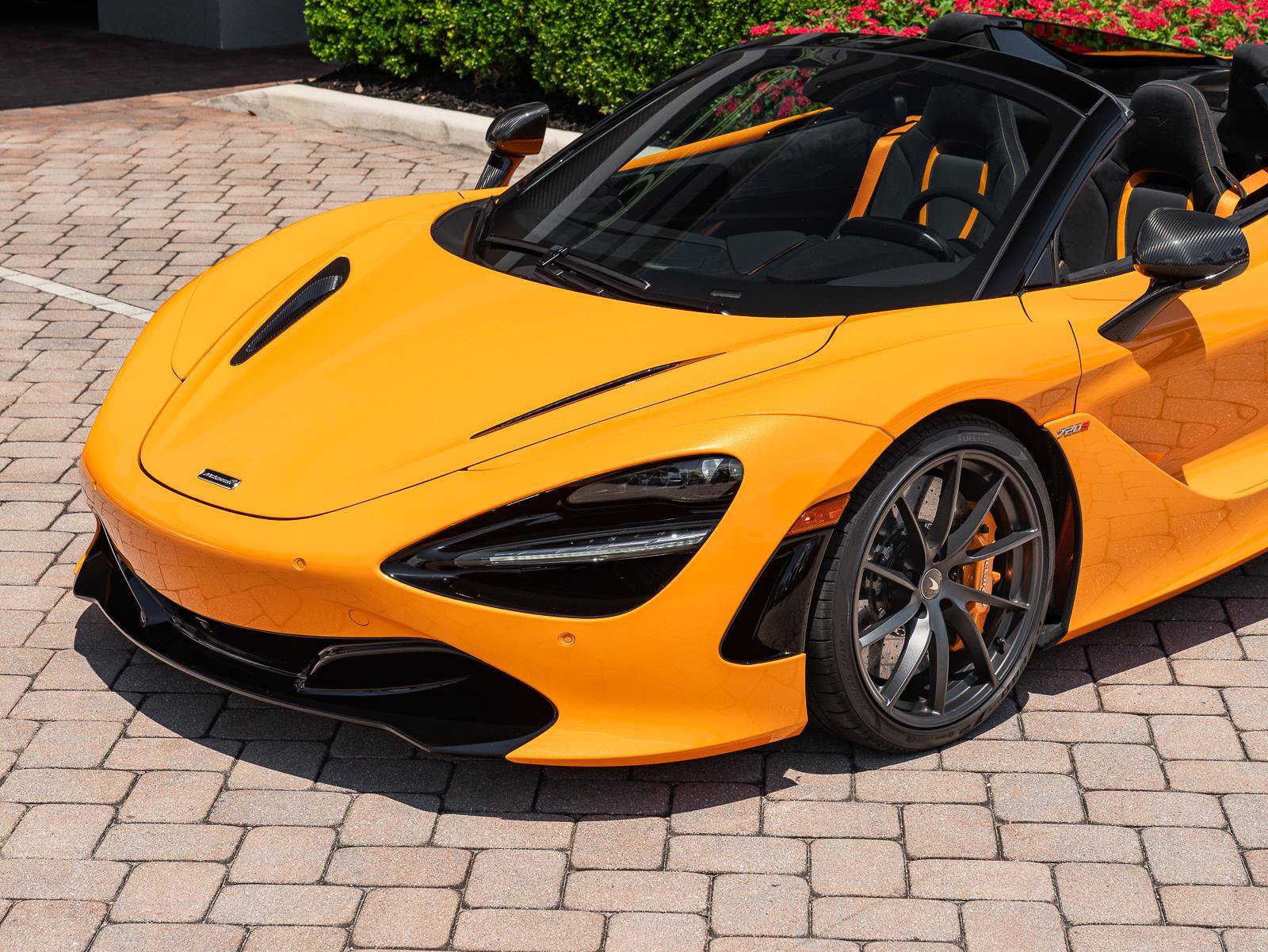 Used 2022 McLaren 720S Performance photo 25