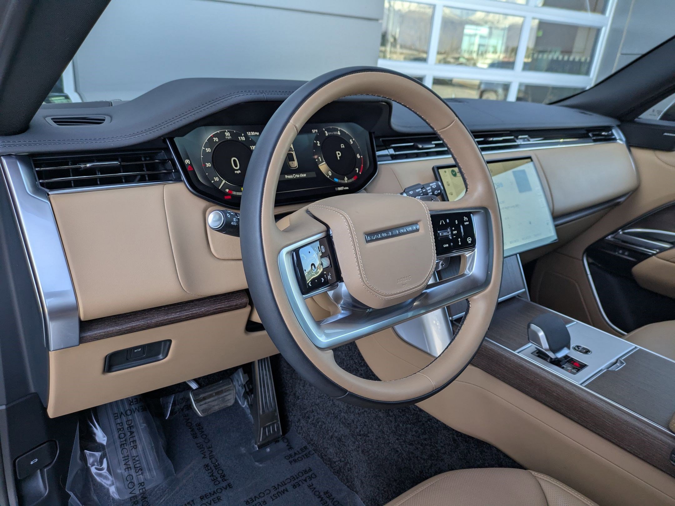 2025 Land Rover Range Rover SE