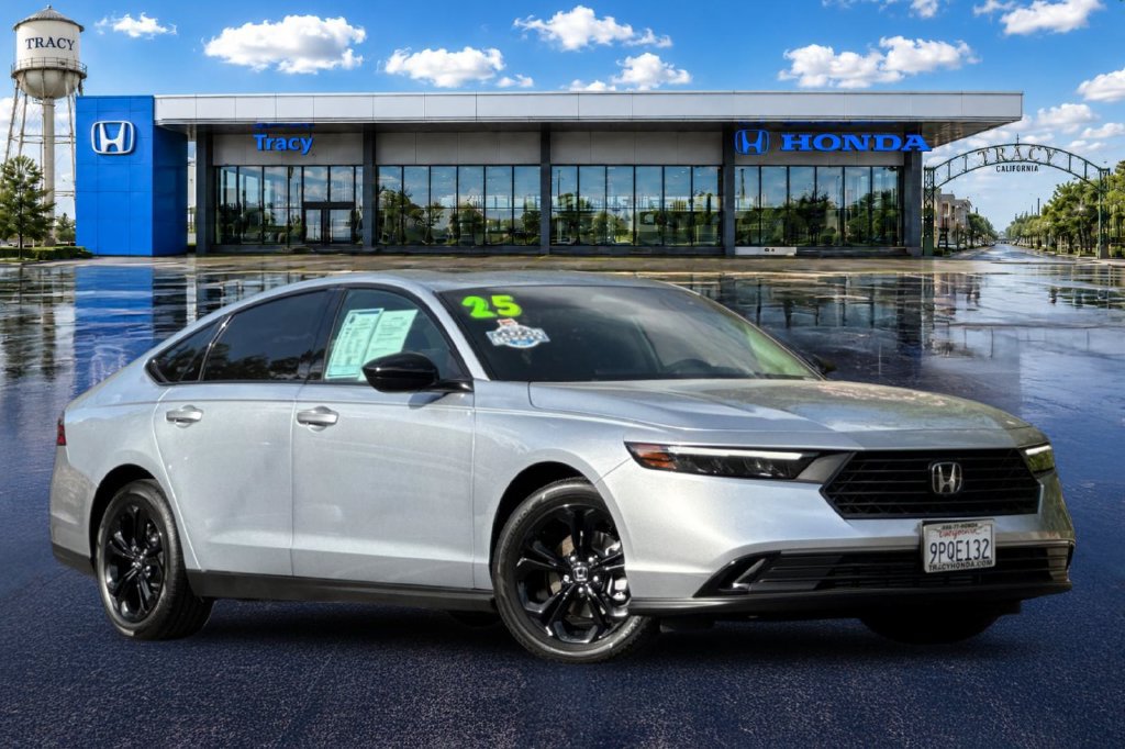 Used 2025 Honda Accord SE