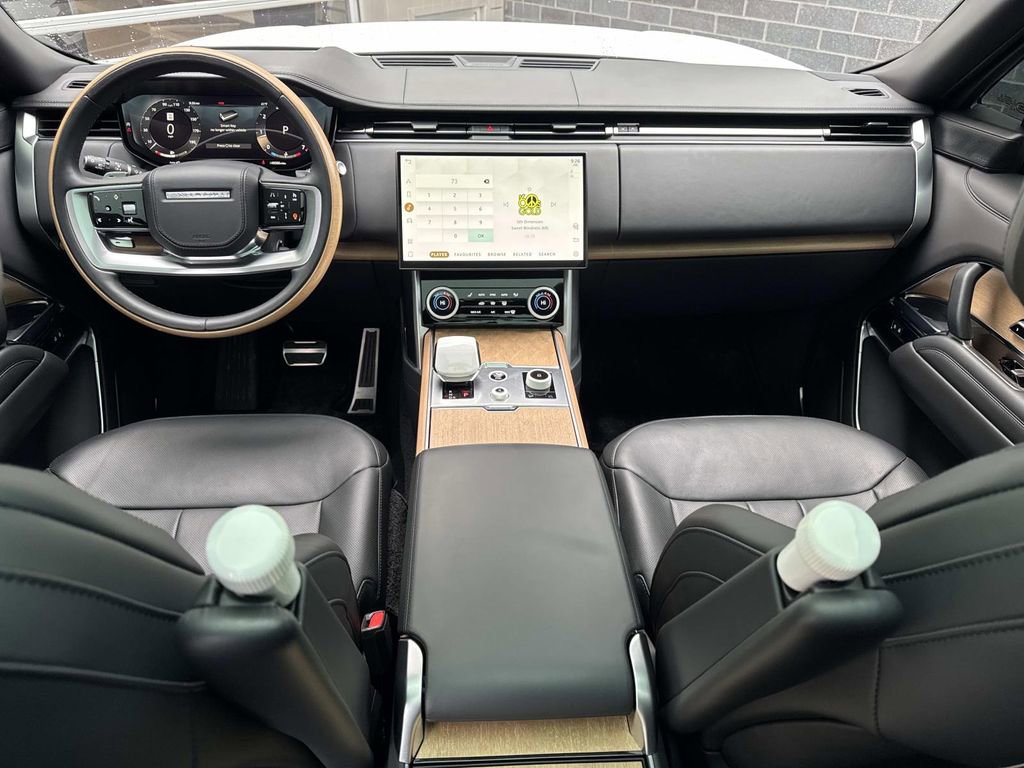 2023 Land Rover Range Rover SV