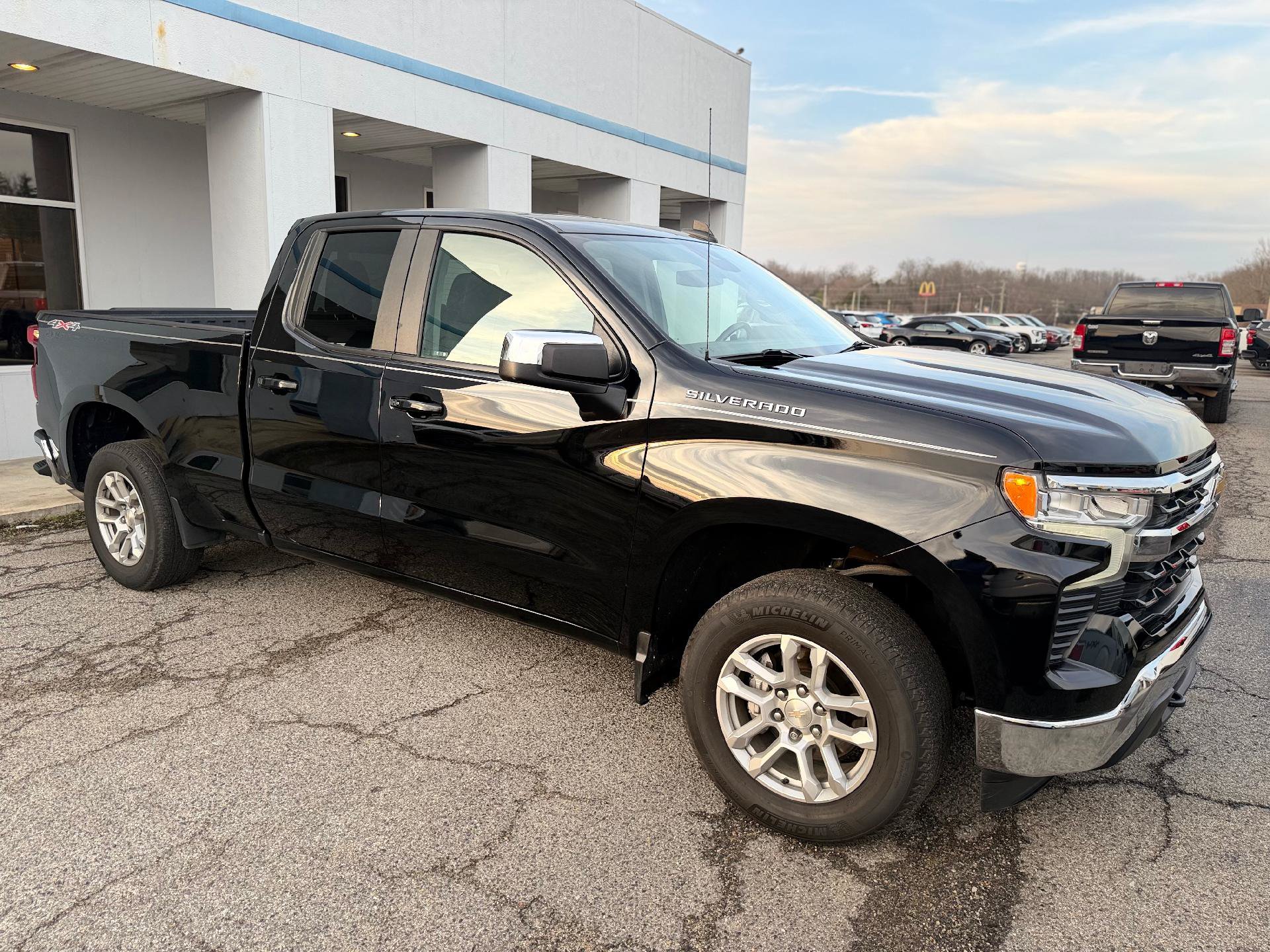 Used 2022 Chevrolet Silverado 1500 LT