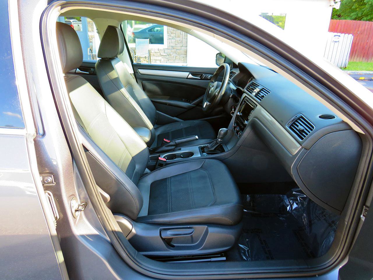 2014 Volkswagen Passat 1.8T SE