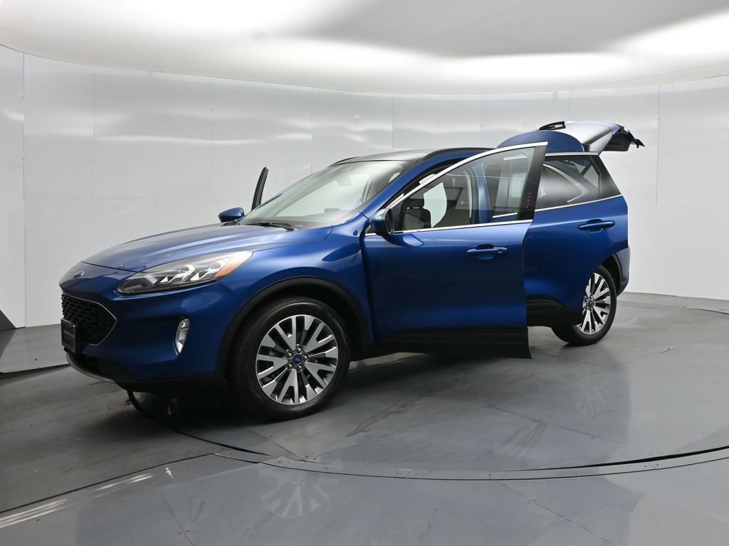 2022 Ford Escape Titanium