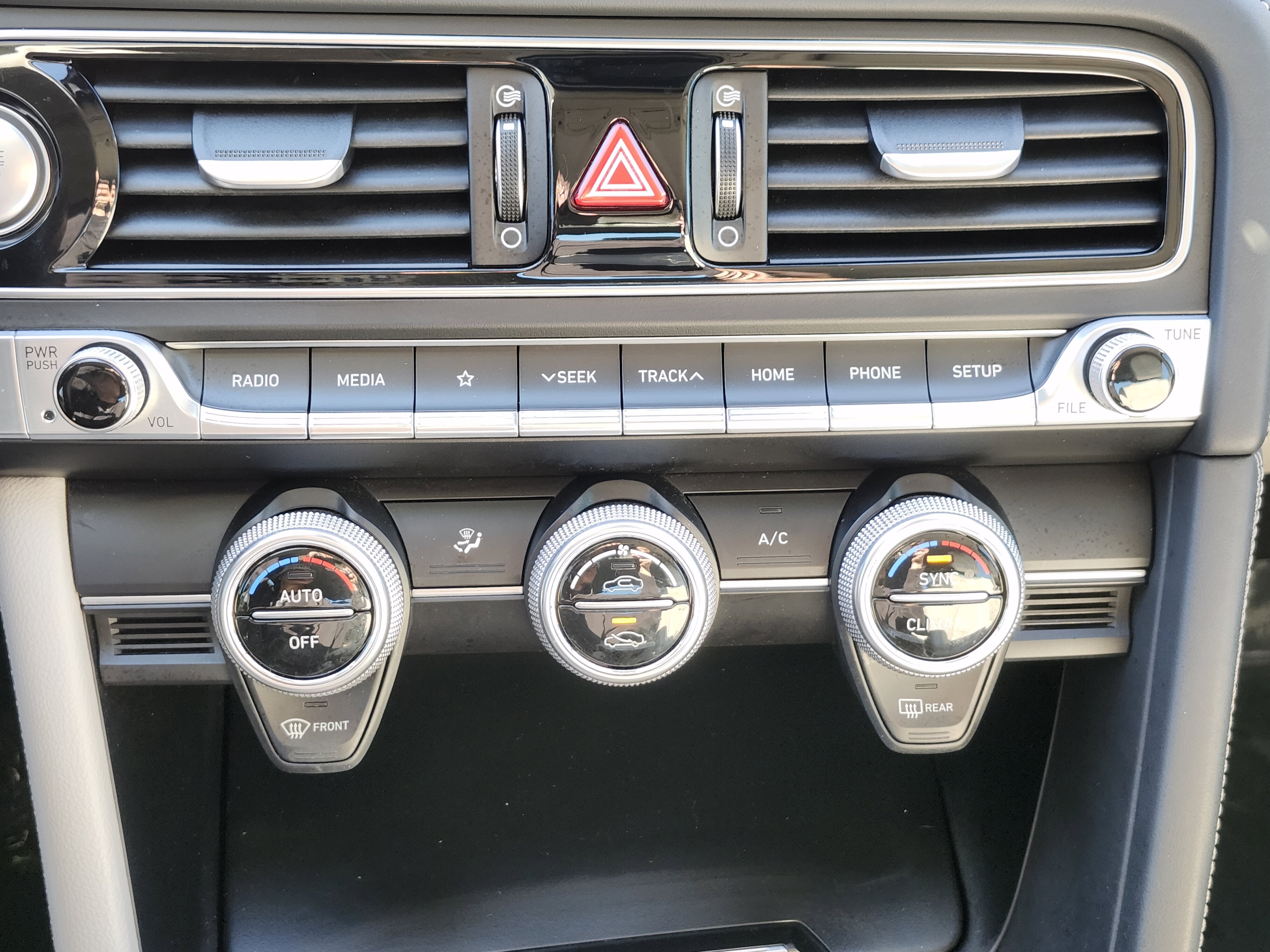 2019 Genesis G70 2.0T Advanced