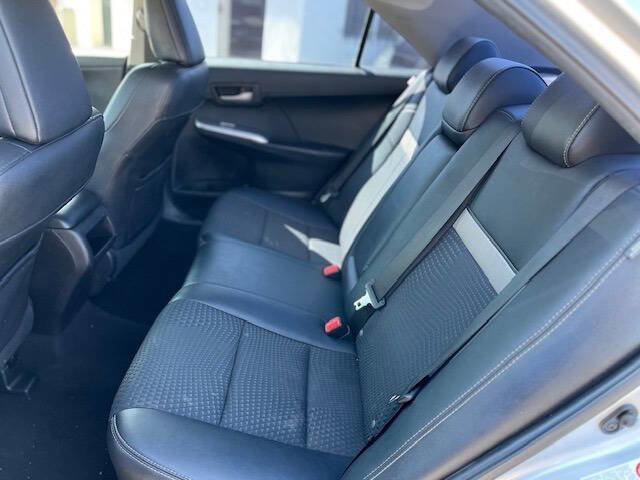 2014 Toyota Camry SE